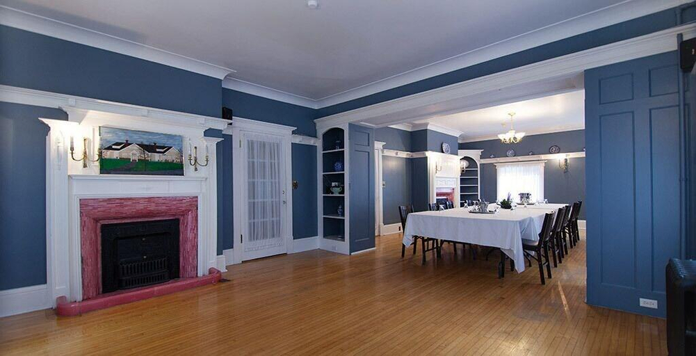 Public Area, Leaside Manor Suites & Apartments, Division No. 1