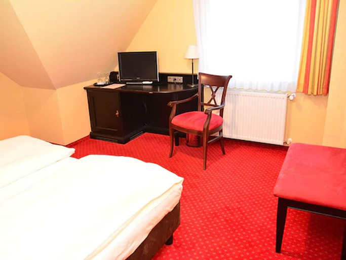 Bedroom 3, Berries Inn Hotel, Gütersloh
