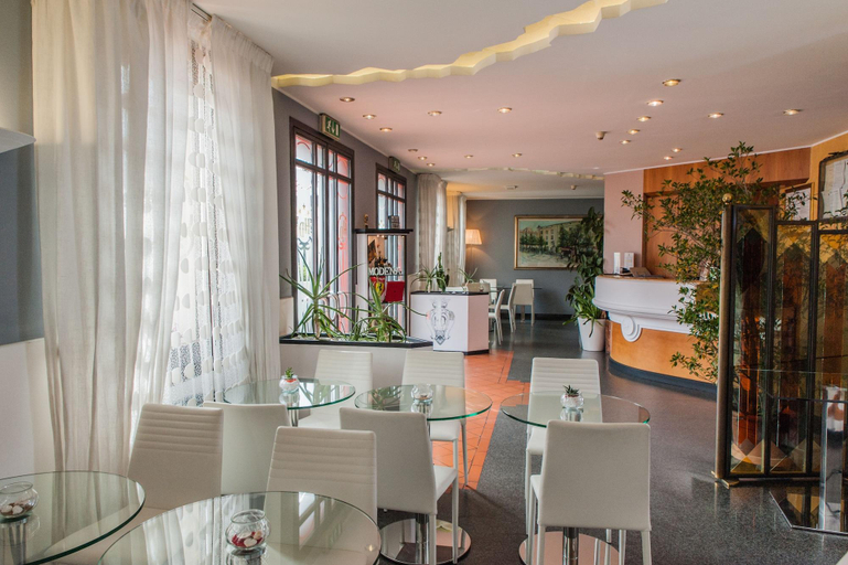 Food & Drinks 5, Hotel Daunia, Modena