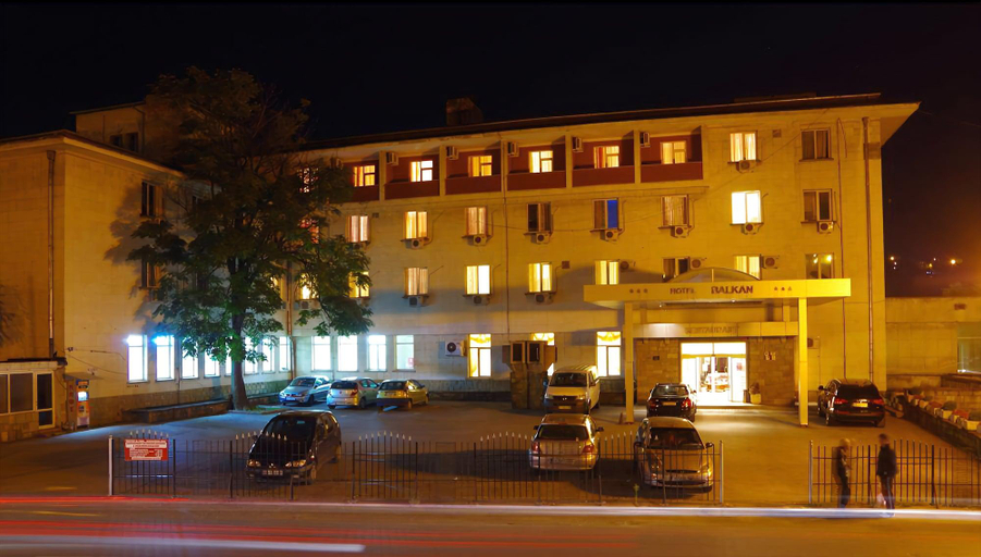 Exterior & Views 2, Hotel Balkan, Gabrovo