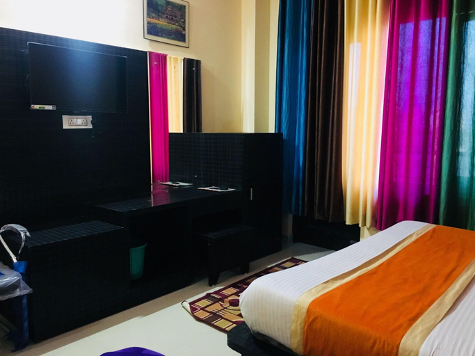 Bedroom 3, Hotel Ks International, Reasi