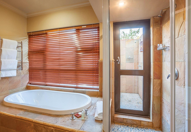 Bathroom 4, Kloofzicht Lodge & Spa, West Rand