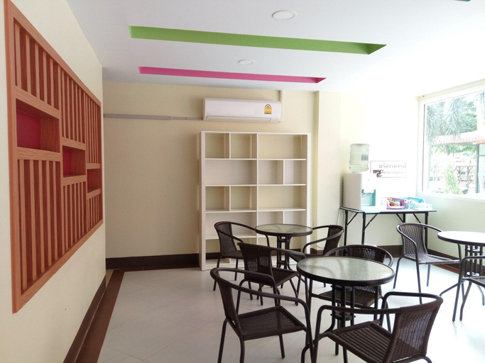 Public Area 2, Central Park Hotel, Muang Sing Buri