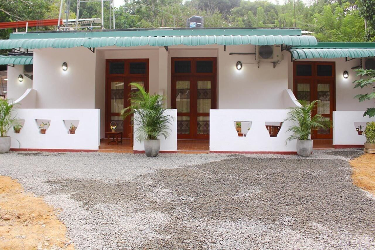 Exterior & Views 2, Hispaniola inn, Weligama