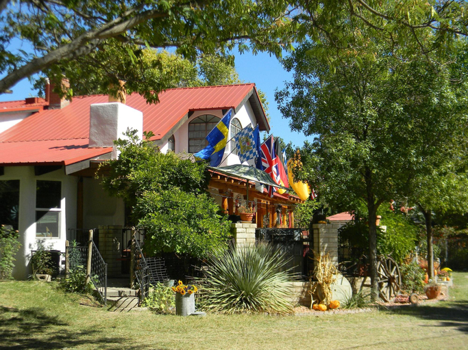 Exterior & Views 1, Red Horse Bed and Breakfast, Bernalillo