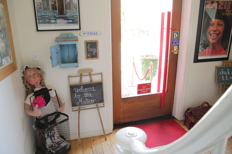 Public Area 2, Metro Hotel and Cafe, Sonoma