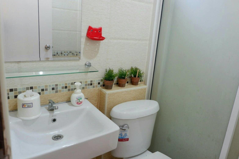 Bathroom, Wilderness, Ban Chang