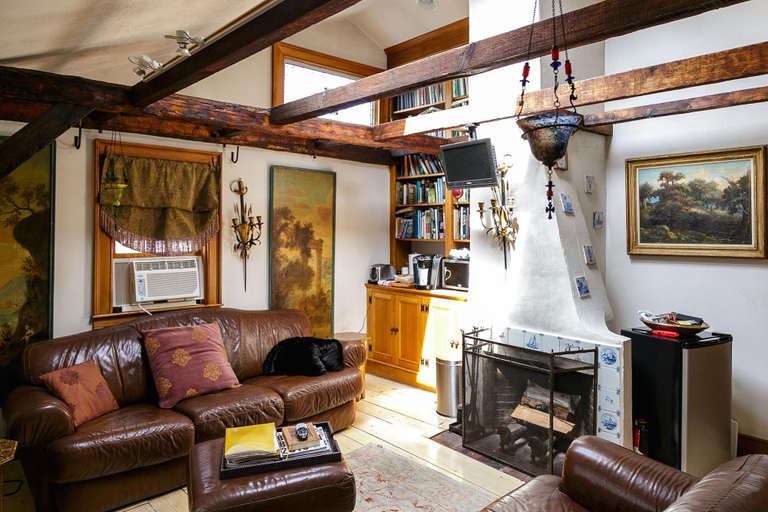 Public Area 3, Moroccan Boutique Guest House, Boston