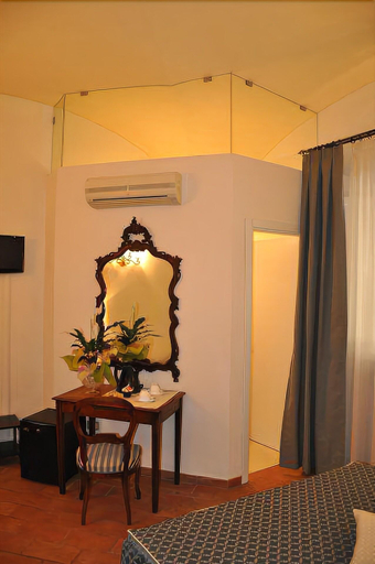 Bedroom 3, Il Mattino ha l'oro in bocca, Pisa
