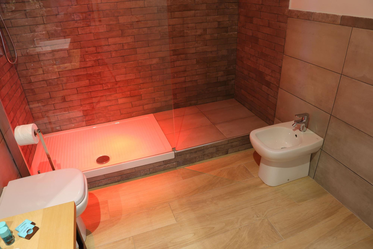 Bathroom 2, Mariba, Agrigento