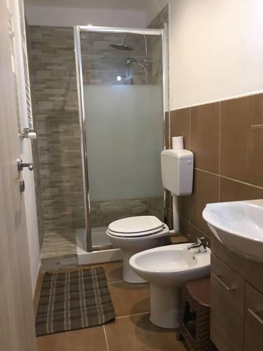 Bathroom 4, BONORUM, Palermo
