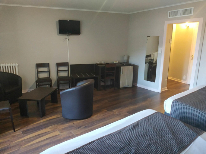 Public Area 3, Hôtel Le Château, Ardèche