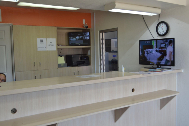 Public Area 3, Super 7 Inn, Bossier