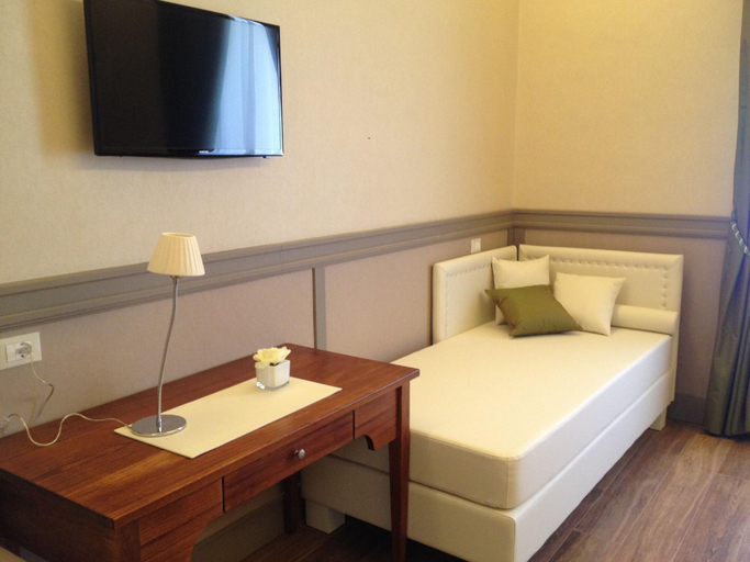 Bedroom 3, Dnb House Hotel, Rome