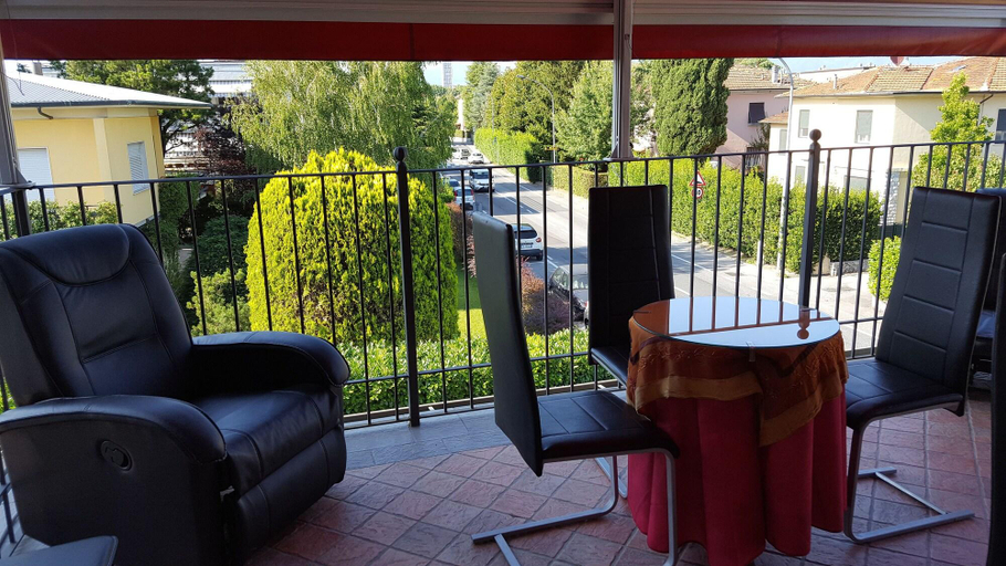 Public Area 3, Tangohotel, Lucca