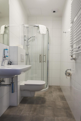 Bathroom 4, Fama Residence, Gdańsk City