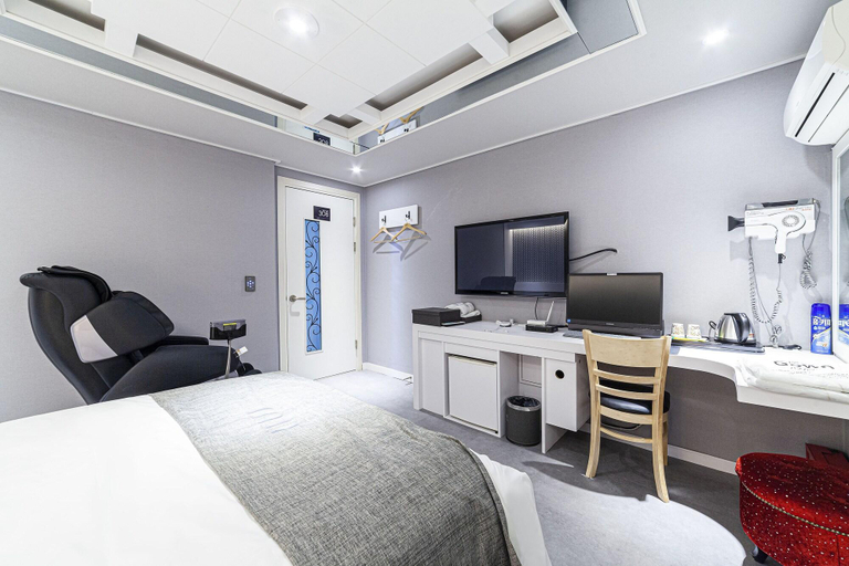 Bedroom 3, Business Hotel Duu, Buk