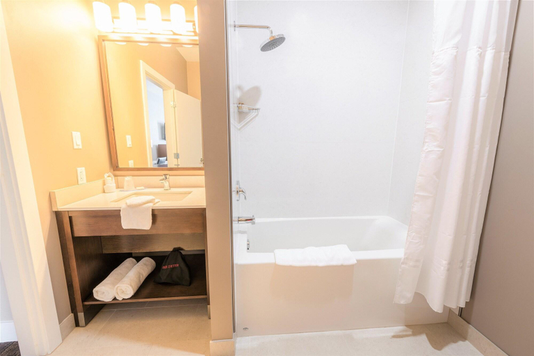 Bathroom 4, Mstar Hotel, Kitimat-Stikine