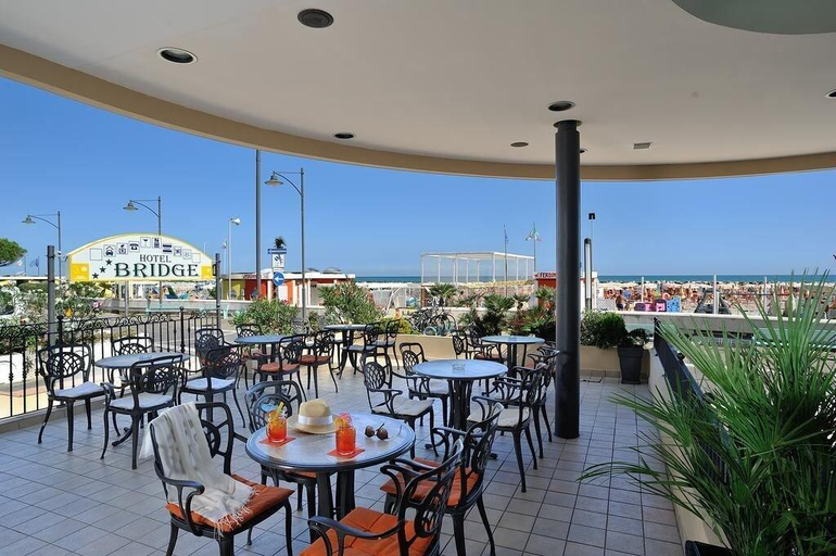 Food & Drinks 5, Hotel Bridge, Rimini