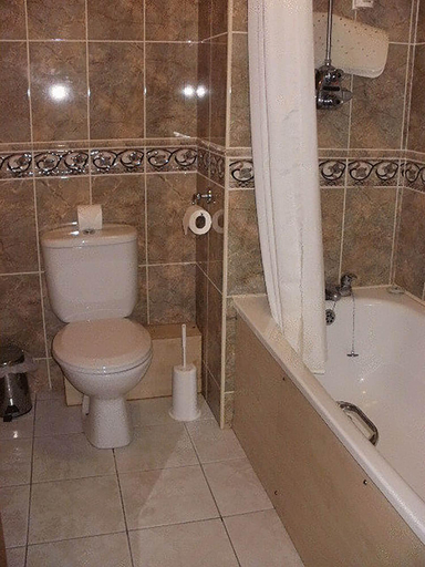 Bathroom 4, Three Rivers Hotel, Carmarthenshire