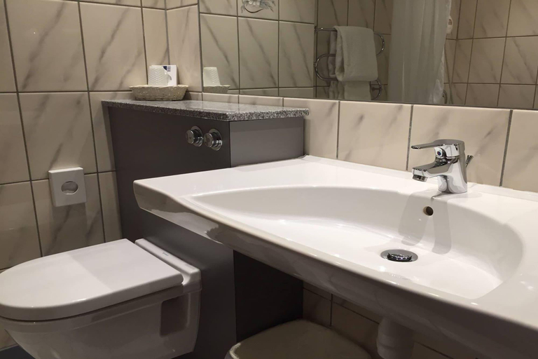 Bathroom 5, Taastrup Park Hotel, Høje Taastrup