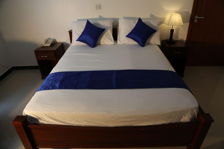 Bedroom 4, Rainbow Hotel, Ilala