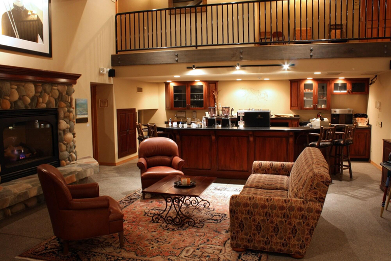 Public Area 3, Mountain Lake Lodge, Lake