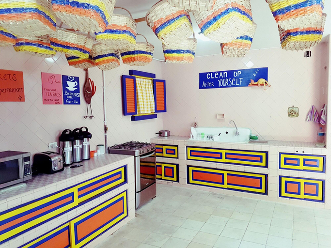Public Area 3, The Pelican Larry Hostel, Santiago de Cali