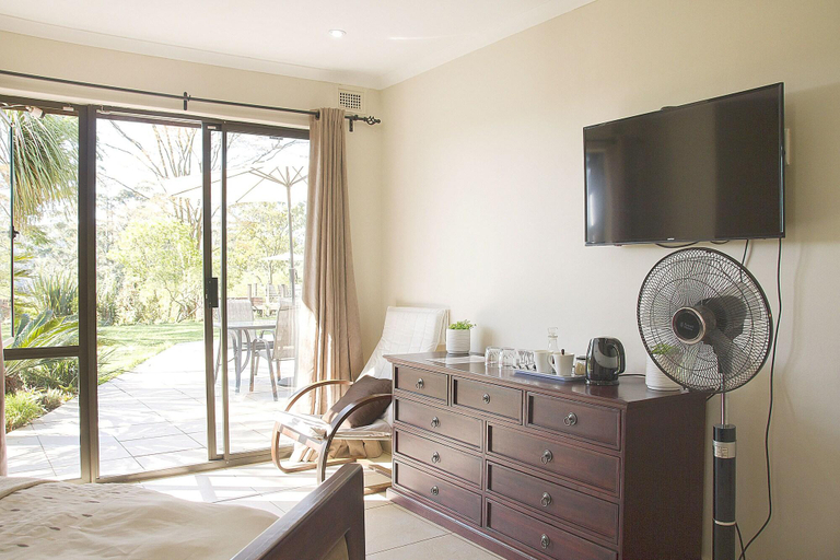 Bedroom 3, Matusadona Guest Lodge, eThekwini