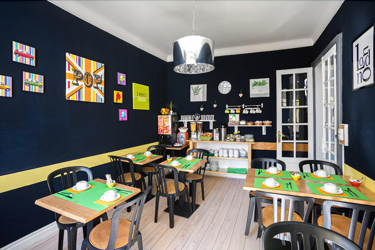 Food & Drinks 5, Hotel De Naples, Allier