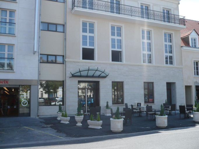 Exterior & Views 2, Résidence d'Artagnan, Loiret