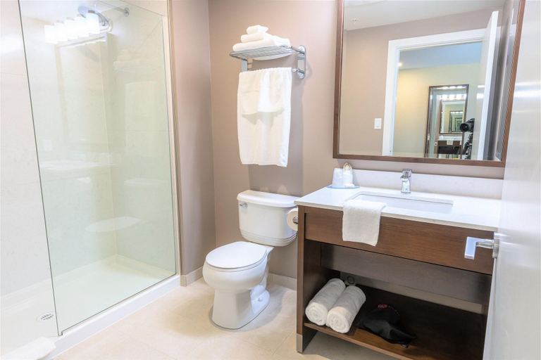 Bathroom 4, Mstar Hotel, Kitimat-Stikine