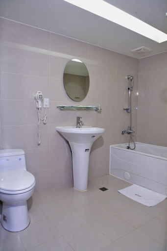 Bathroom 4, Suye Hotel, Taichung