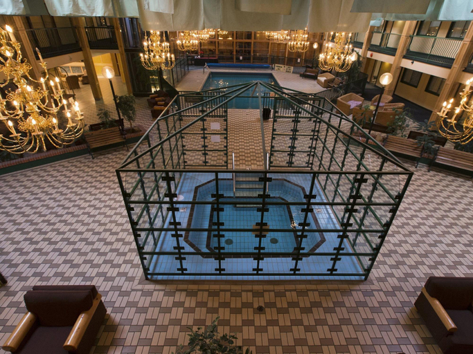 Public Area, Park Place Lodge, East Kootenay