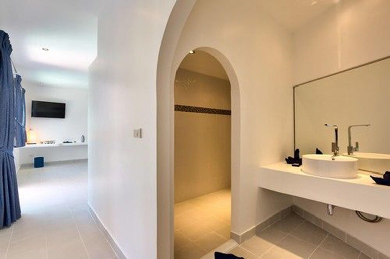Bathroom 5, La Perle Luxury Boutique Hotel, Ko Samui