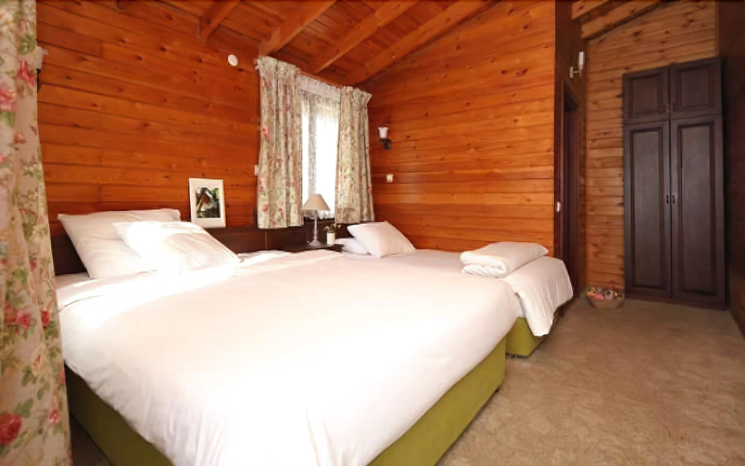 Bedroom 4, Robin's Nest, Şile