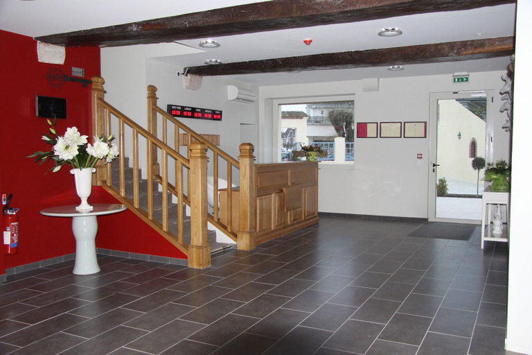 Public Area 2, Hôtel Burgevin, Loiret