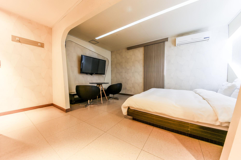 Bedroom 3, Duruwa Hotel, Nam