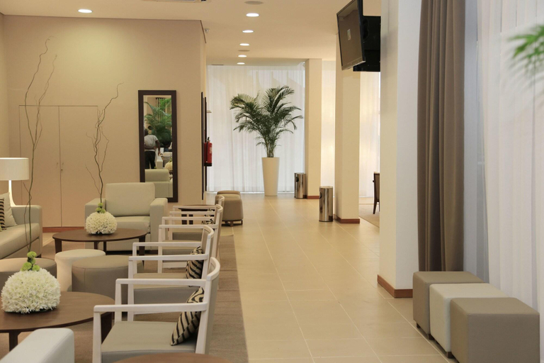 Public Area 2, Fly Hotel, Maianga