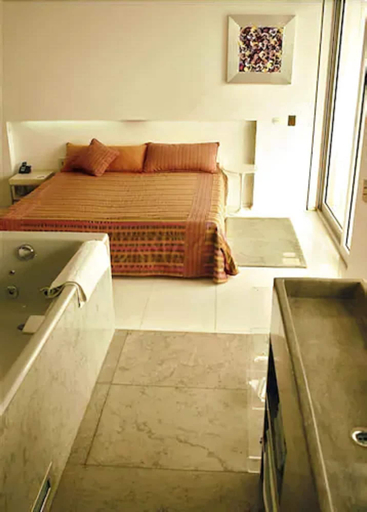 Bedroom 4, Villa Didon, Carthage