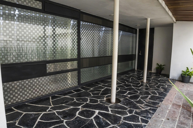Public Area, Singular Goldsmith, Mexico City