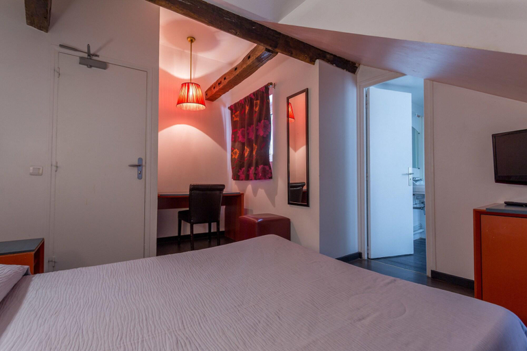Bedroom 3, Victory Hôtel Galou, Paris
