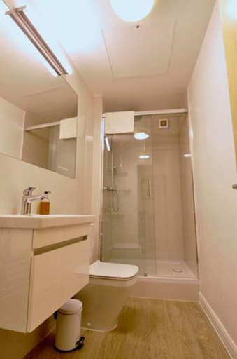Bathroom 4, The Borough, London