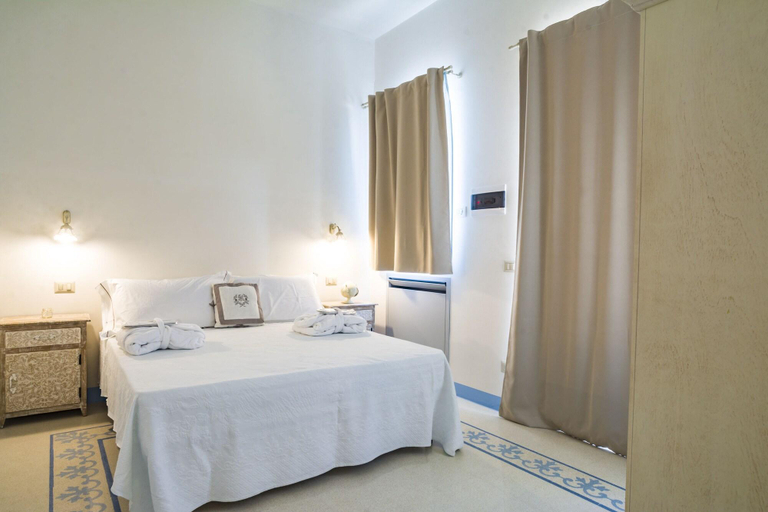 Bedroom 3, Trullitria Rooms, Bari