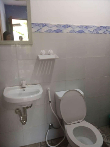 Bathroom 3, Purple Guesthouse, Nasugbu
