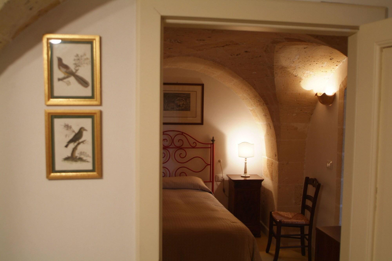 Bedroom 2, Archidamo Bed & Breakfast, Taranto