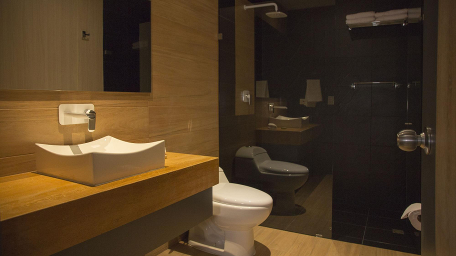 Bathroom 5, Hotel Plaza Del Lili, Santiago de Cali