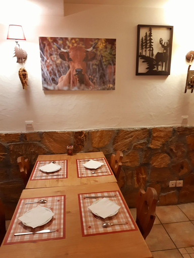 Public Area 2, Hôtel Arolla, Savoie