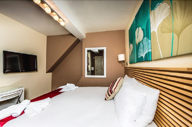 Bedroom 3, Dockside Hotel, London