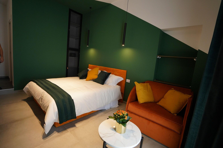 Bedroom 2, Nacu 90, Napoli